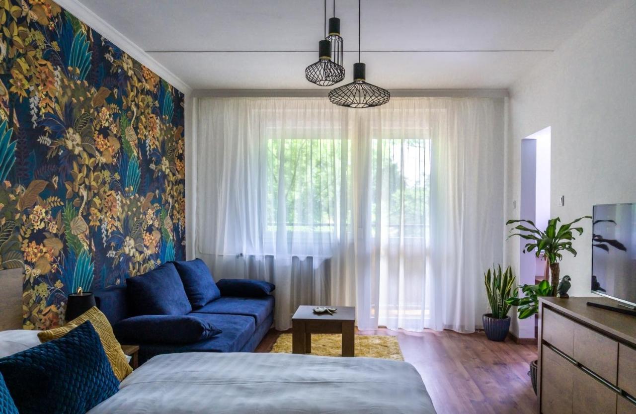 Secret Garden Apartman Miskolc Eksteriør billede